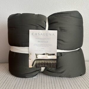 NWT King Rayon from Bamboo Quilt Dark Olive Green -
Casaluna